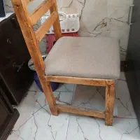 دو عدد صندلی چوبی نو و کمد جا کفشی