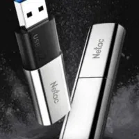 کلوپ پر از وسایل