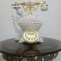 تلفن رو میزی