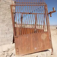 درب بزرگ باغ وویلای|مصالح و تجهیزات ساختمان|سراوان, |دیوار