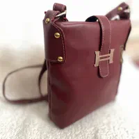 تعدادی کیف|کیف، کفش، کمربند|یزد, |دیوار