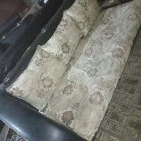 سلام ی دسته مبل ۷نفره با میزش بفروش می رسد