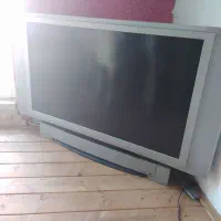 تلویزیون قدیمی نیاز به تعمیر دارد