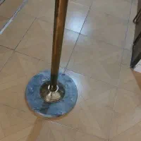 جالباسی ایستاده
