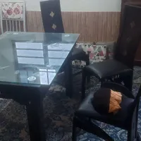 میز آشپزخانه یا برای کافی شاپ با ۴تا صندلی