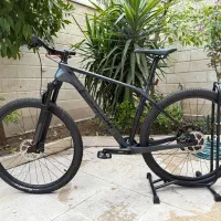 دوچرخه حرفه ای تنه کربن بنلی|دوچرخه، اسکیت، اسکوتر|تهران, گلستان (شهرک راه آهن)|دیوار