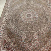 فرش ۹متری ریزنقش شیک وتمیزبادوعددپشتی