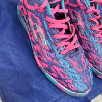 کفش فوتسال اصل سایز ۳۸