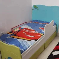 تخت خواب و میز تحریر|تخت و سرویس خواب|شهرکرد, |دیوار