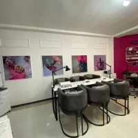 واگذاری سالن زیبایی همراه با پرسنل در بهترین جا|خدمات آرایشگری و زیبایی|رشت, معلم|دیوار