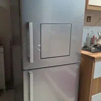 فروش لوازم آرایشگاهی و یخچال فریزر نصف قیمت|حراج|کاشان, میدان کهنه|دیوار