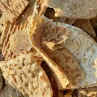 نان خشک تمیز