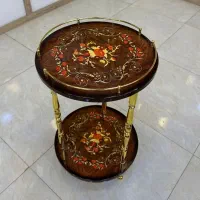 میز تلفن و کنار سالنی