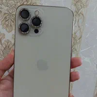 اپل iPhone 12 Pro Max با حافظهٔ ۵۱۲ گیگابایت