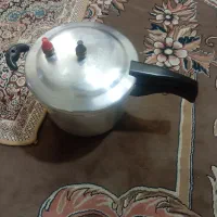 زود پز|ظروف پخت‌وپز|مشهد, کلاته برفی|دیوار