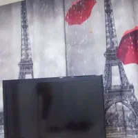 یک عدد تلویزیون السیدی مارک ال جی ۴۲ اینچ ومیز|تلویزیون و پروژکتور|مشکیندشت, |دیوار