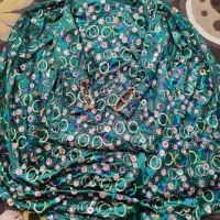 لباس|لباس|لردگان, |دیوار