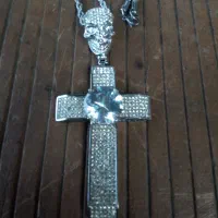 گردنبند صلیب فول نگین|جواهرات|رشت, بازار|دیوار