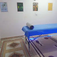 تخت ماساژ و خدمات ماساژ