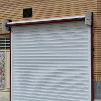 اجرای انواع شیشه نمایشگاهی و کرکره برقی