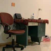 میز و صندلی