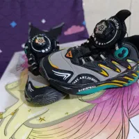 کفش کتانی خارجی|کیف، کفش، کمربند|الوند, |دیوار