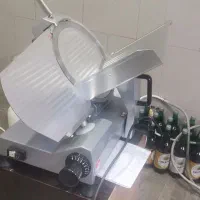 کالباس بر محک اندازه برش 30 سانتی درحد نو