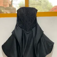 لباس مجلسی کوتاه دکلته و پالتو فوتر