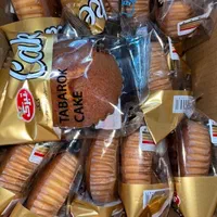 کیک تی تاپ کلوچه تبرک آب معدنی