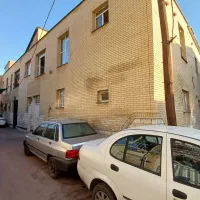 منزل ویلایی دوطبقه مستقل درب ساختمان