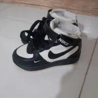 کفش ولباس بچگانه