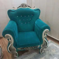 مبل هفت نفره سالم وتمیز همراه میزعسلی وکاورمبل|مبلمان خانگی و میز عسلی|اصفهان, شمس آباد|دیوار