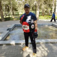 آموزش بوکس ،کیک بوکسینگ ،دفاع شخصی.