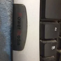 مانیتور و کیبورد کامپیوتر سالم و مرتب کم کار