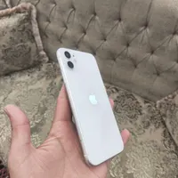 اپل iPhone 11 با حافظهٔ ۱۲۸ گیگابایت