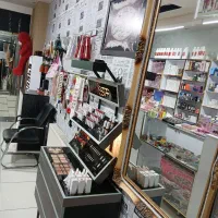 واگذاری-مغازه-لوازم-آرایشی-با-همه-لوازم