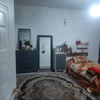 اجازه-دوطبقه-خانه-دارای-بالکن-نور-عالی