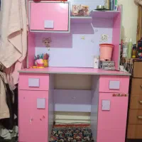 فروش فوری. میز در حد نو