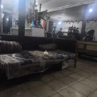کارگر و فروشنده قهوه خانه