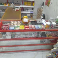 ویترین و میز بنگاهی