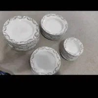 ظرف و ظروف اشپزخانه