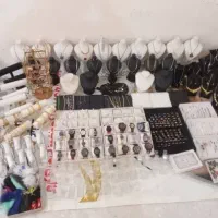 فروش بدلیجات و مانکن و استند زیر قیمت فاکتور