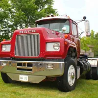 استخدام راننده تریلرماک پایه یک داخل شهری هیدرولیک