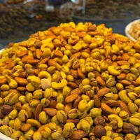 آجیل خشکبار گردو حبوبات ادویه جات سوغاتیجات