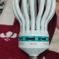 لامپ کم مصرف ۲۰۰ وات