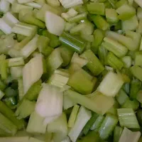 سبزی خورشتی خرده شده بهار