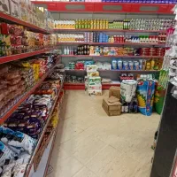 قفسه فروشگاهی و یخچال