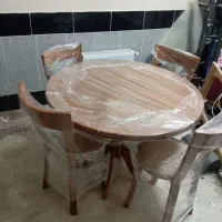 میز غذاخوری