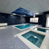 500-متر-باغچه-استخر-سرپوشیده