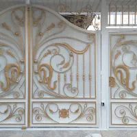 نقاشی ساختمان و دروپنجره